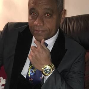 Meet your Posher, Johny